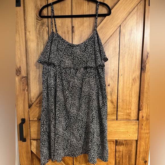 Women’s Plus Size Black and White Design Spaghetti Strap Dress - Size 3x - Picture 1 of 4